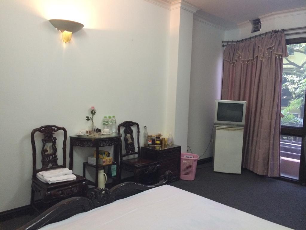 Ngoc Linh Hotel Ханой Екстериор снимка