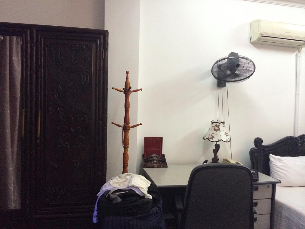 Ngoc Linh Hotel Ханой Екстериор снимка